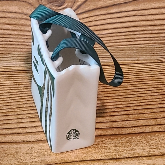 Starbucks Logo Gift Bag Ceramic Holiday Christmas Ornament GC Holder - Picture 4 of 5
